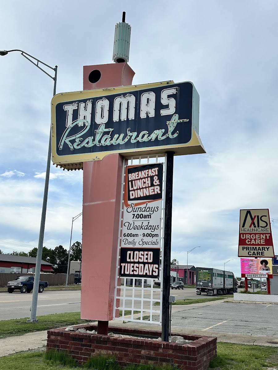 Thomas Restaurant