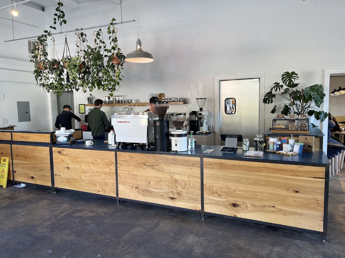 Airship Coffee at 5th Street Interior Photo - Airship Coffee at 5th Street Cafe in Bentonville, AR