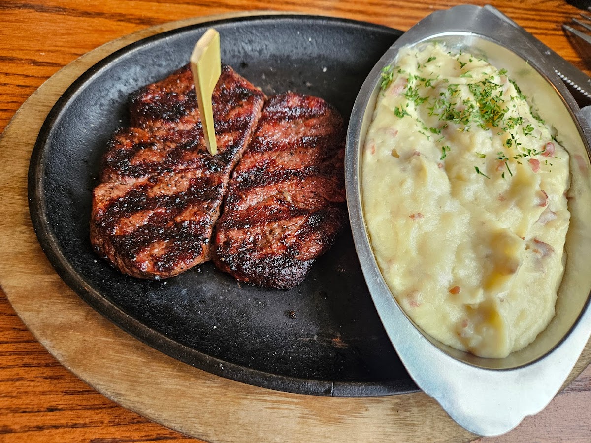 Alamo Steakhouse Food Photo - Alamo Steakhouse Steakhouse in Pigeon Forge, TN