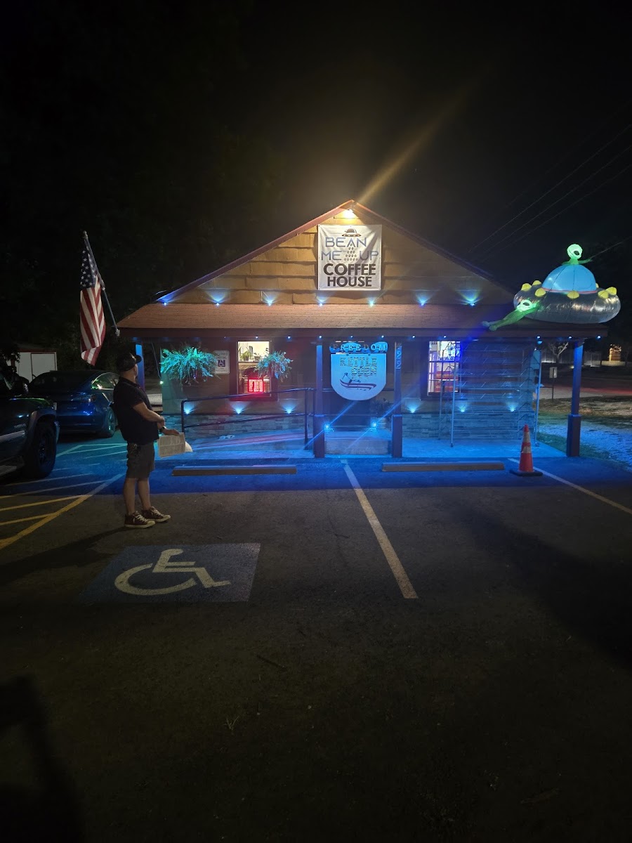Bean Me Up Coffee House Exterior Photo - Bean Me Up Coffee House Cafe in Lowell, AR