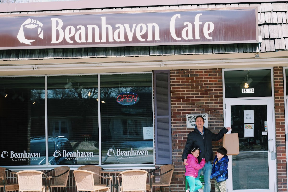 Beanhaven Cafe Exterior Photo - Beanhaven Cafe Cafe in Wayzata, MN