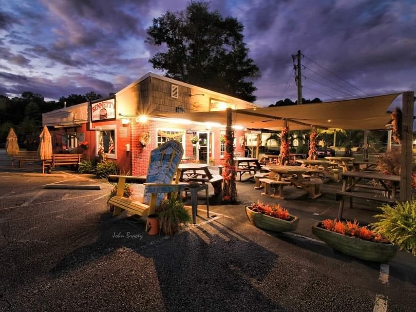 Bennett's Grill and Cafe