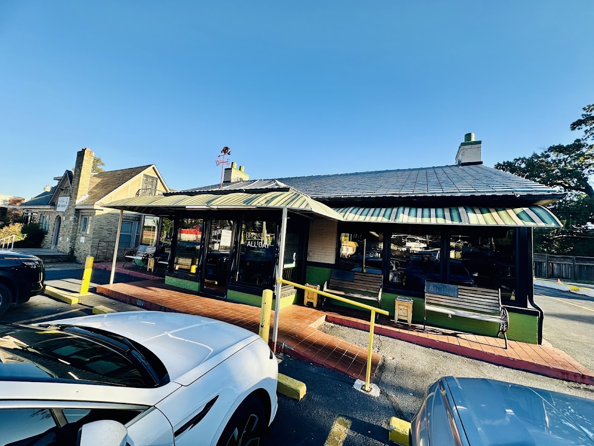 Benson's Grill Exterior Photo - Benson's Grill Grill in Fort Smith, AR