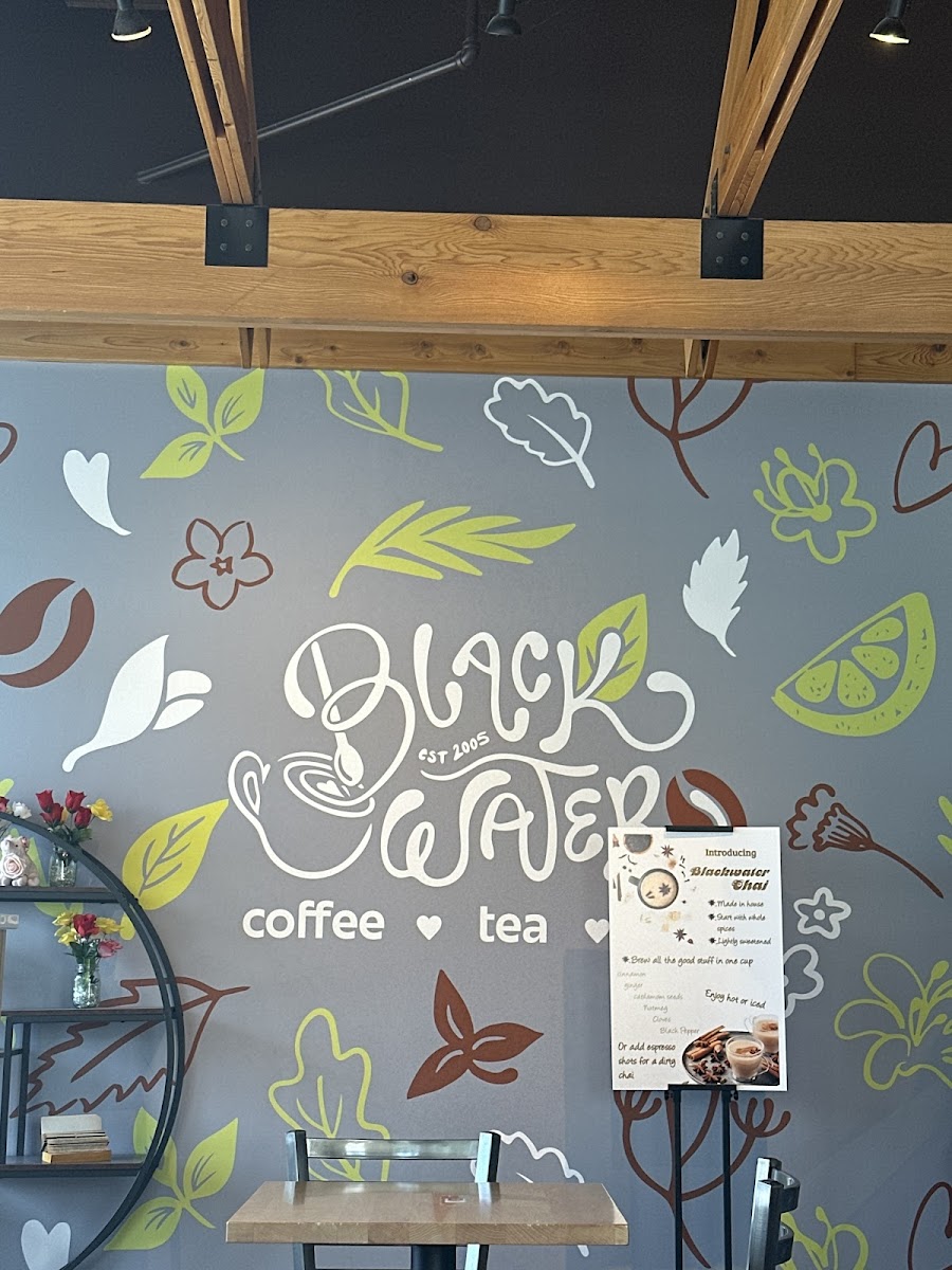 Blackwater Coffee & Cafe Minnetonka Interior Photo - Blackwater Coffee & Cafe Minnetonka Cafe in Minnetonka, MN