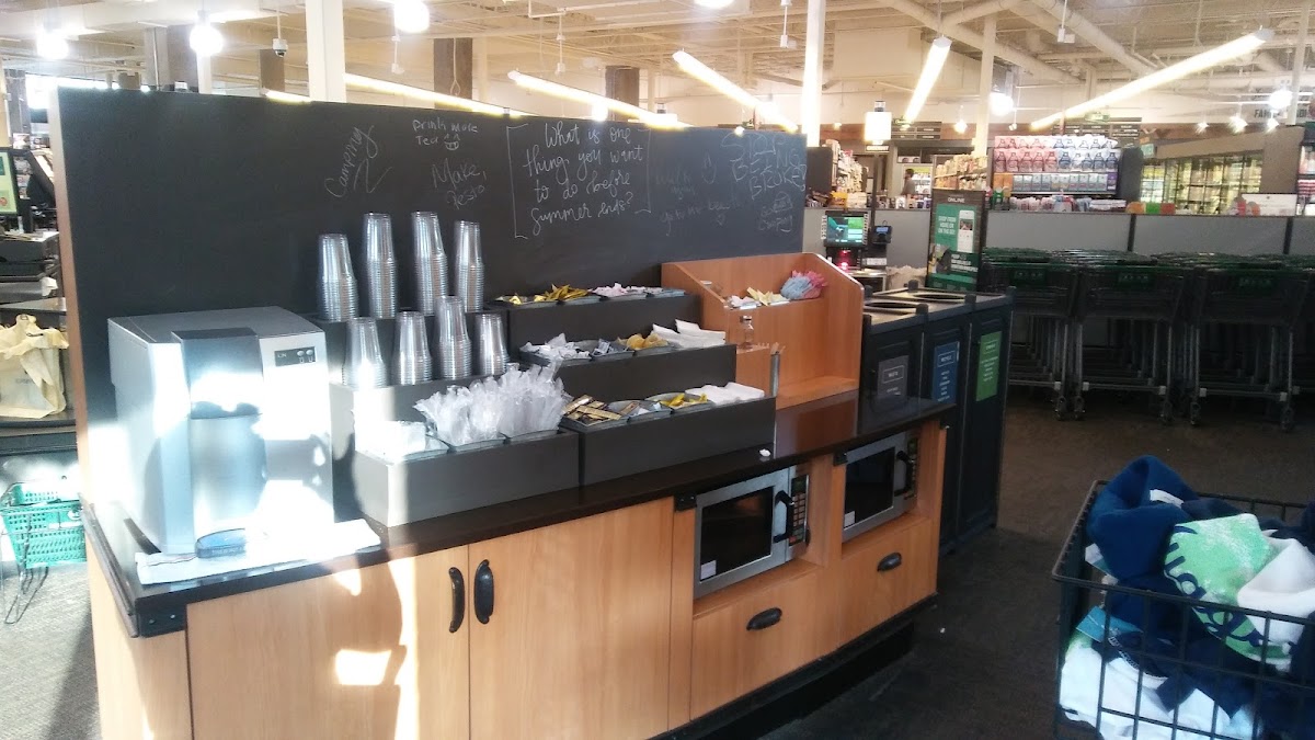 Caribou Coffee Interior Photo - Caribou Coffee Cafe in Minneapolis, MN