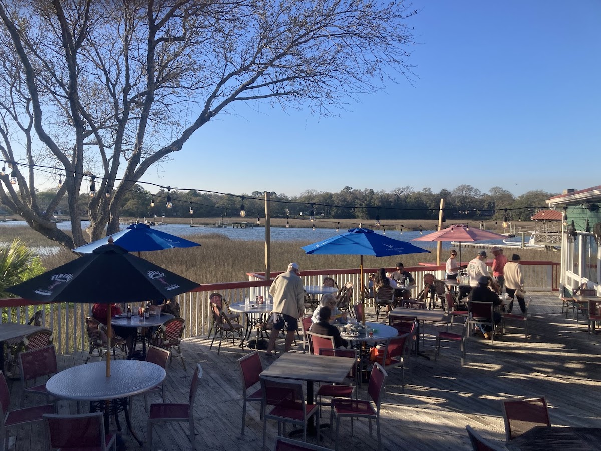 Charleston Crab House Exterior Photo - Charleston Crab House Seafood in Mt Pleasant, SC
