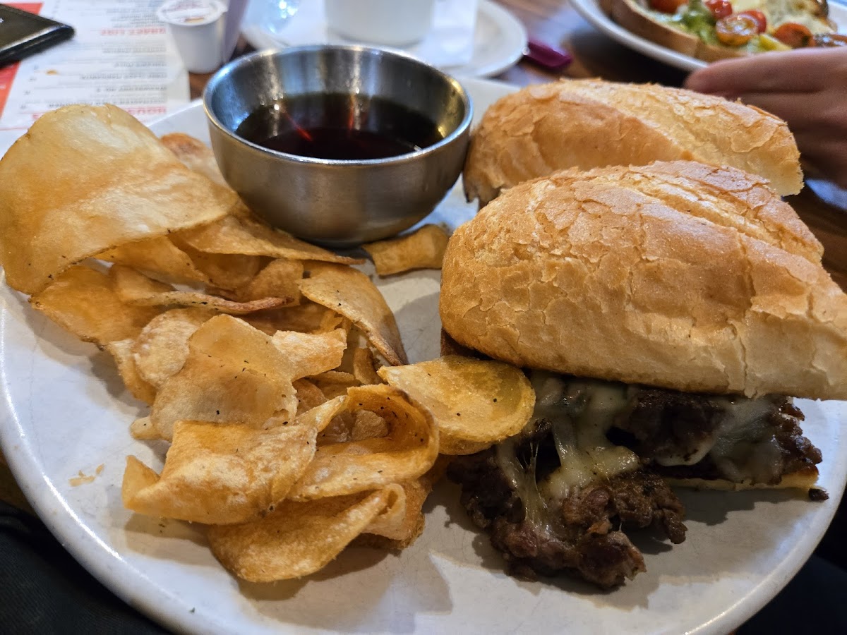 Cheers at the OPO Food Photo - Cheers at the OPO Restaurant in Fayetteville, AR