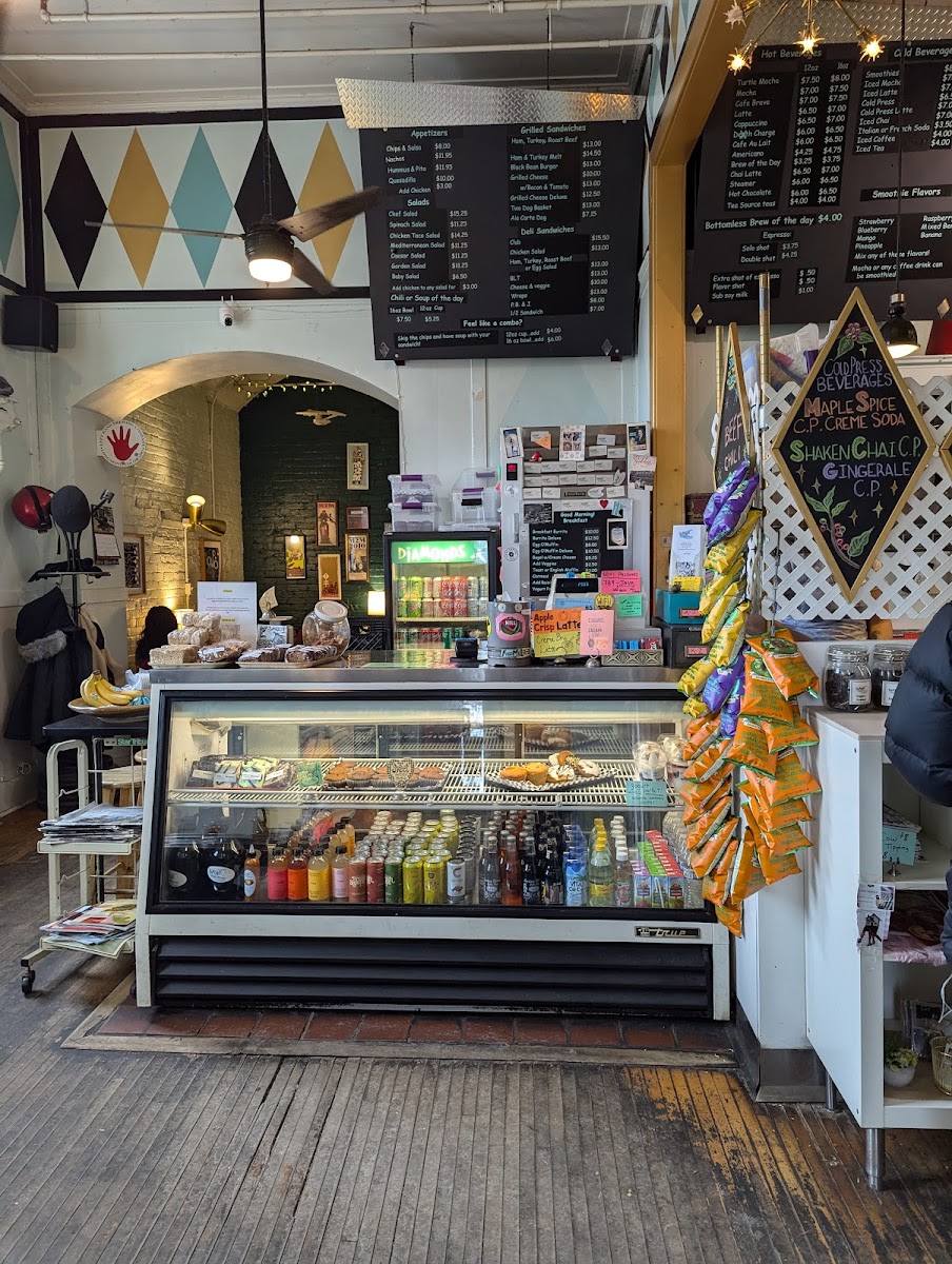 Diamonds Coffee Shoppe Exterior Photo - Diamonds Coffee Shoppe Cafe in , 