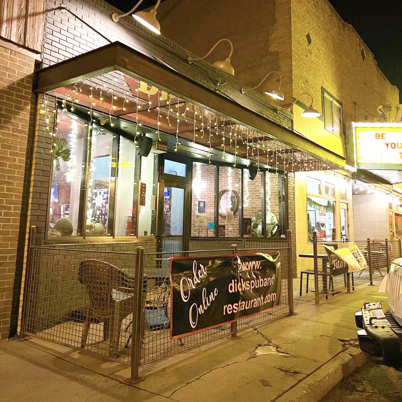 Dick’s Pub & Restaurant