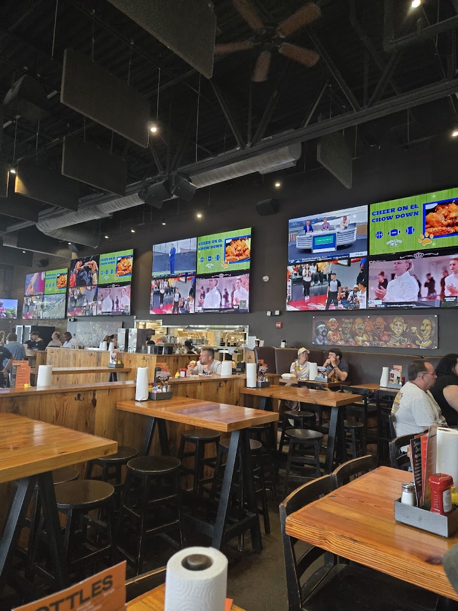 Double Dogs Interior Photo - Double Dogs Bars in Louisville, KY