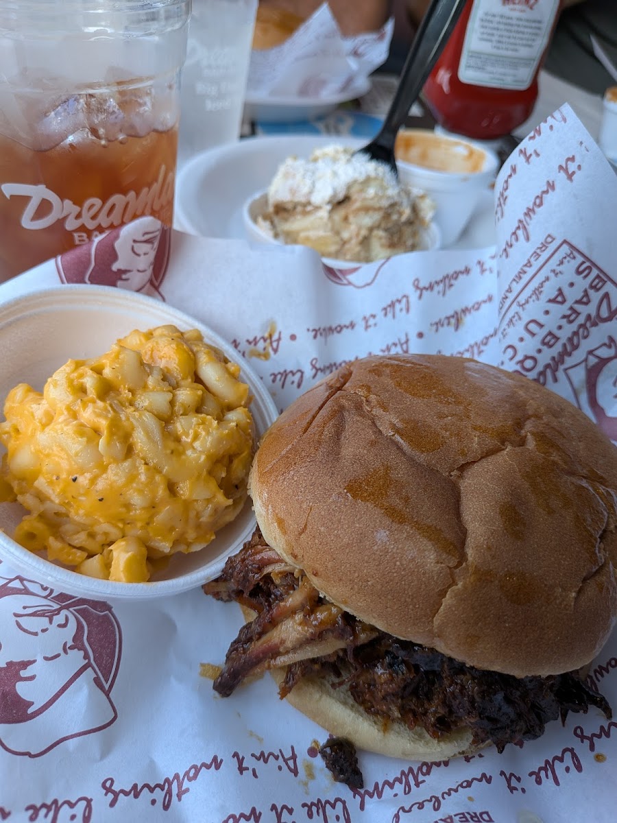 Dreamland BBQ Food Photo - Dreamland BBQ American in Birmingham, AL