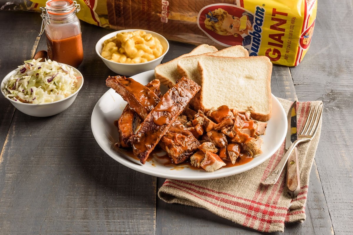 Dreamland BBQ Food Photo - Dreamland BBQ American in Huntsville, AL