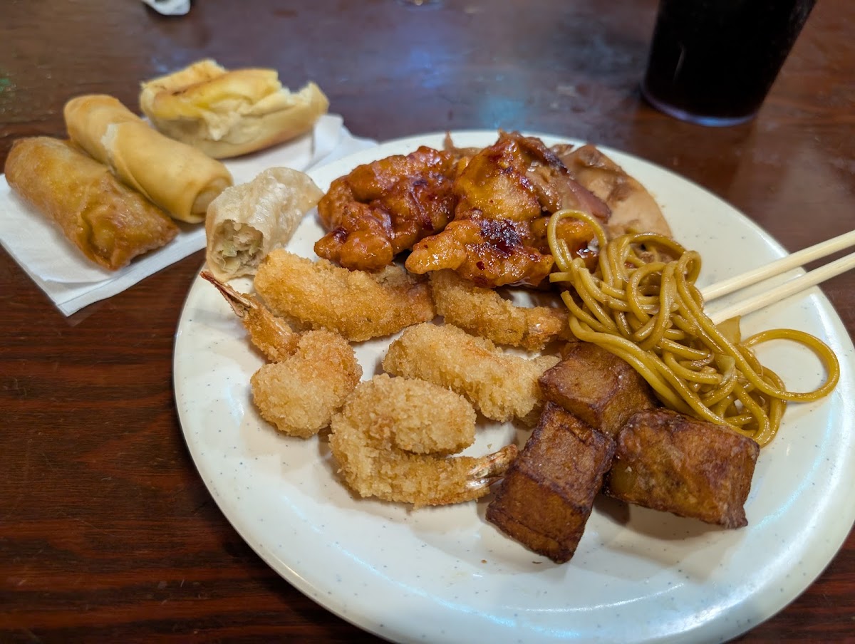 Golden Dragon Buffet Food Photo - Golden Dragon Buffet Buffet in Springdale, AR