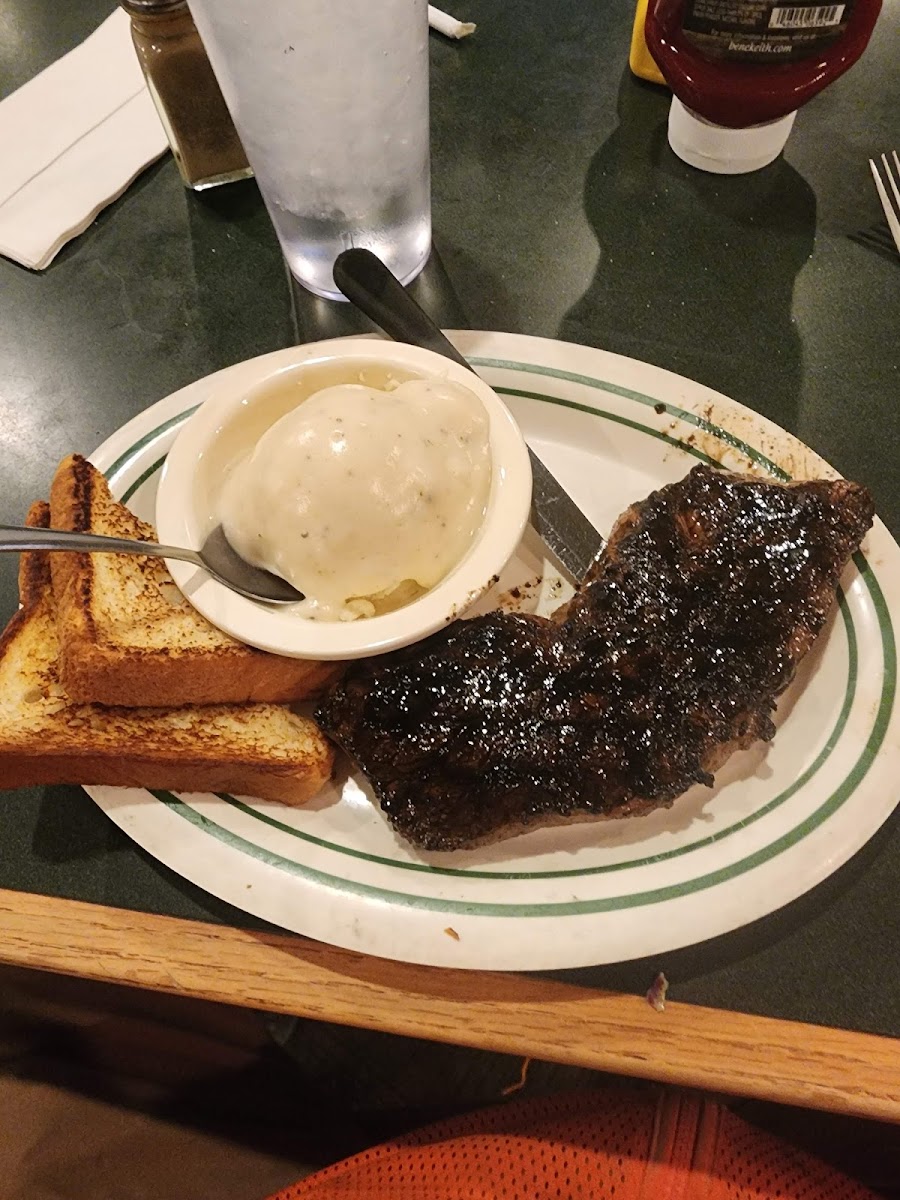 Goldie's Patio Grill Food Photo - Goldie's Patio Grill American in Pryor, OK