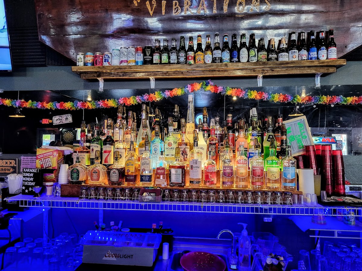 Good Vibrations Interior Photo - Good Vibrations Bar & Grill in Rogers, AR