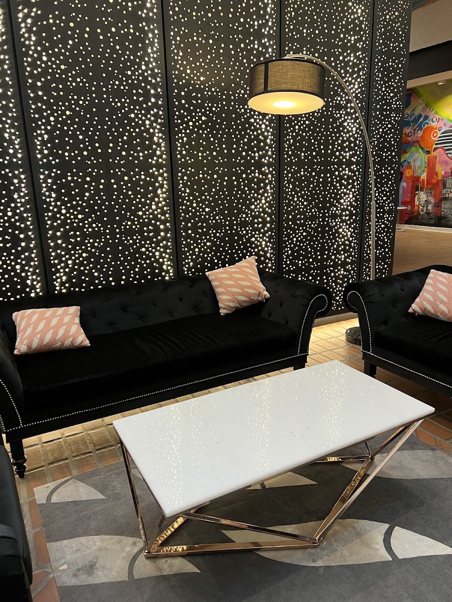 Gray Fox Coffee & Wine Interior Photo - Gray Fox Coffee & Wine Cafe in Minneapolis, MN