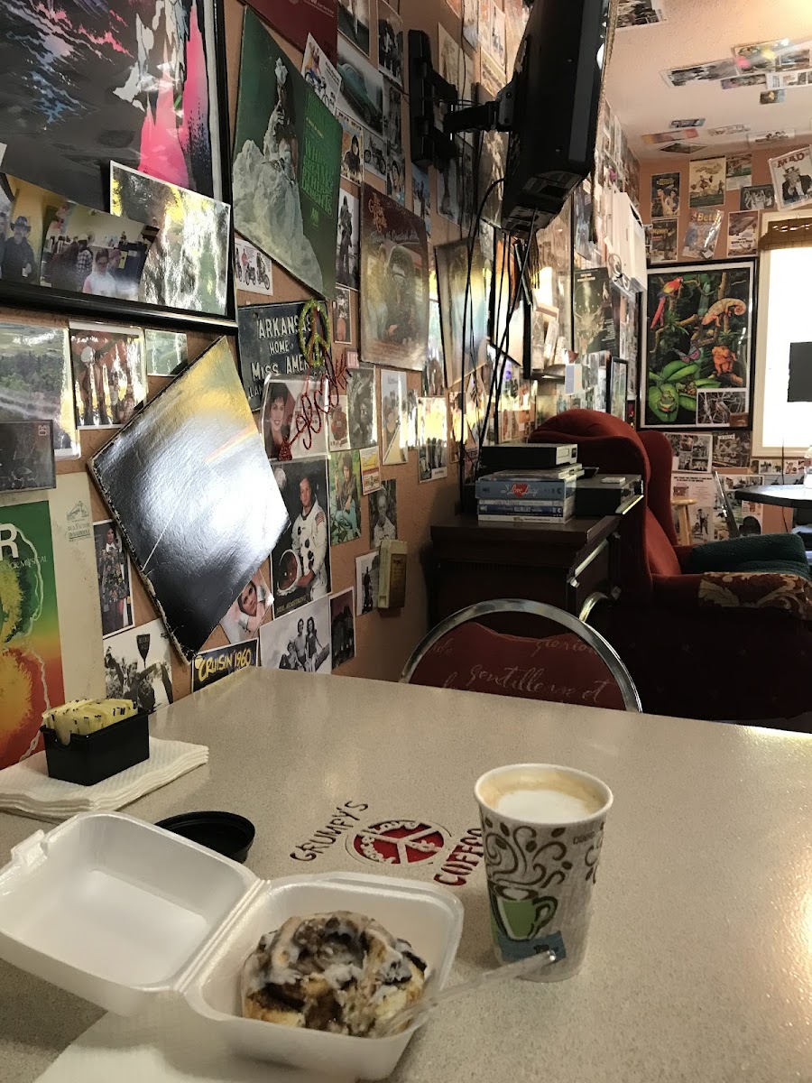 Grumpy's Coffee Interior Photo - Grumpy's Coffee Cafe in Gravette, AR
