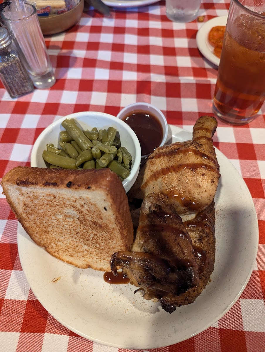 Herman's Ribhouse Food Photo - Herman's Ribhouse Restaurant in Fayetteville, AR