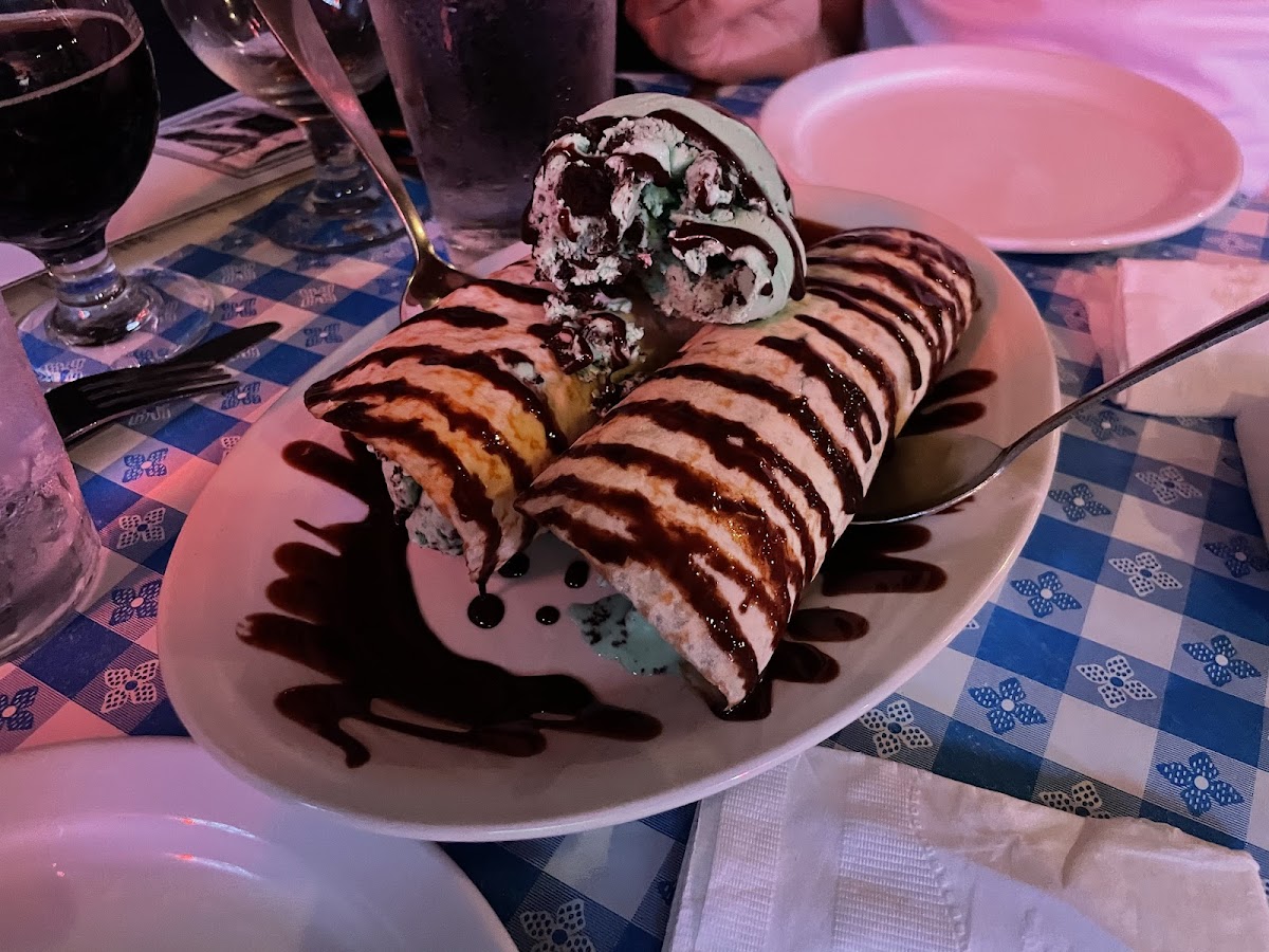 Hugo's Food Photo - Hugo's Bars in Fayetteville, AR