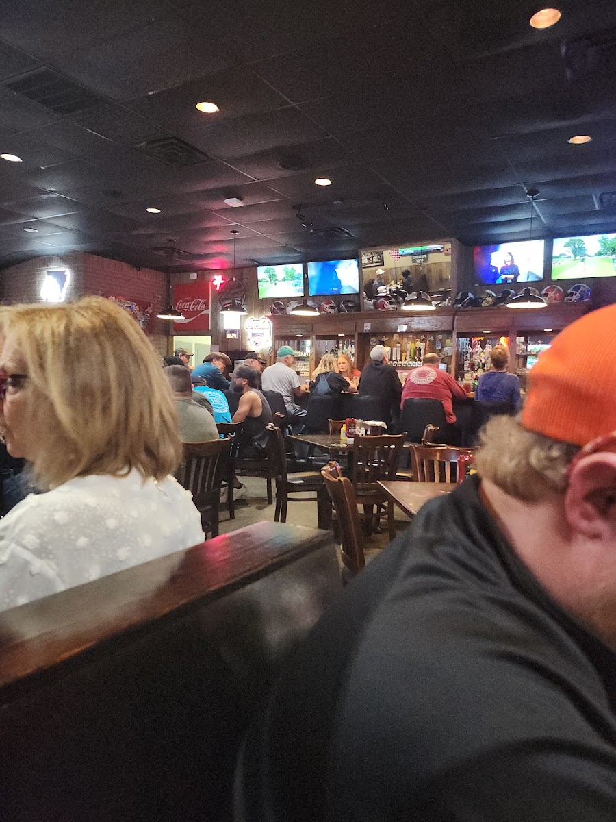 JJ’s Grill Bella Vista Interior Photo - JJ’s Grill Bella Vista Bars in Bella Vista, AR