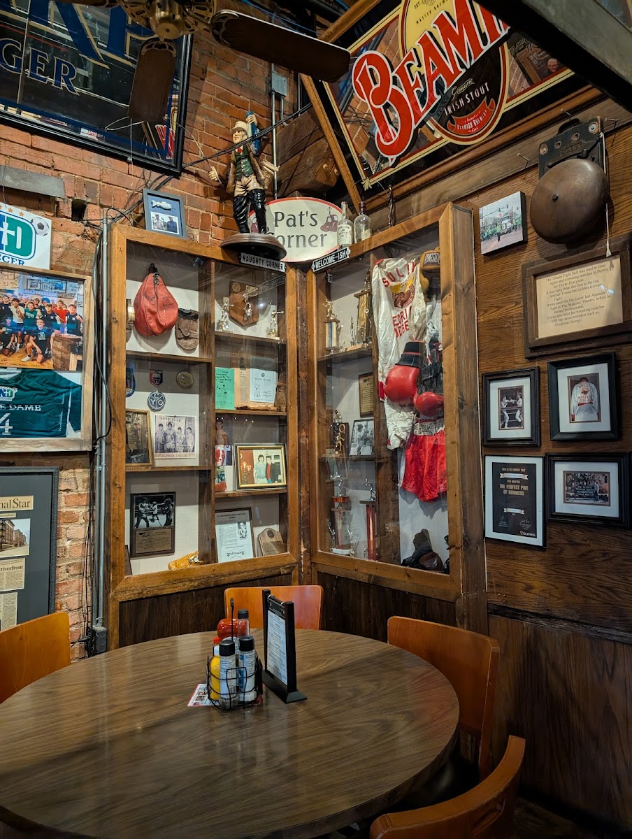 Kelleher's Irish Pub & Eatery Interior Photo - Kelleher's Irish Pub & Eatery Pubs in Peoria, IL