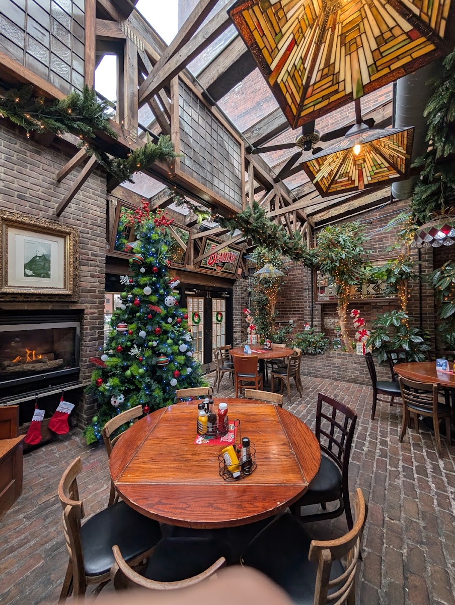 Kelleher's Irish Pub & Eatery Interior Photo - Kelleher's Irish Pub & Eatery Pubs in Peoria, IL