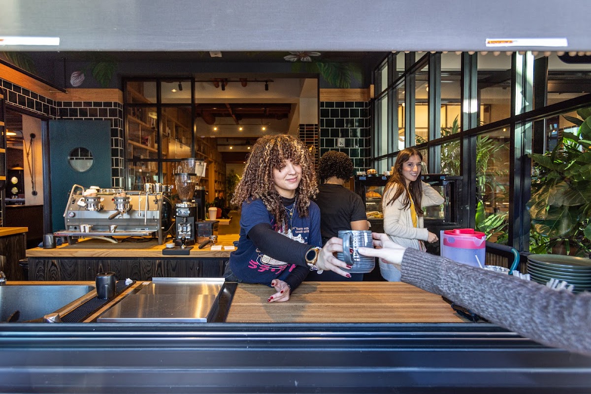 Kohi - A Coffee Bar Interior Photo - Kohi - A Coffee Bar Cafe in Bentonville, AR