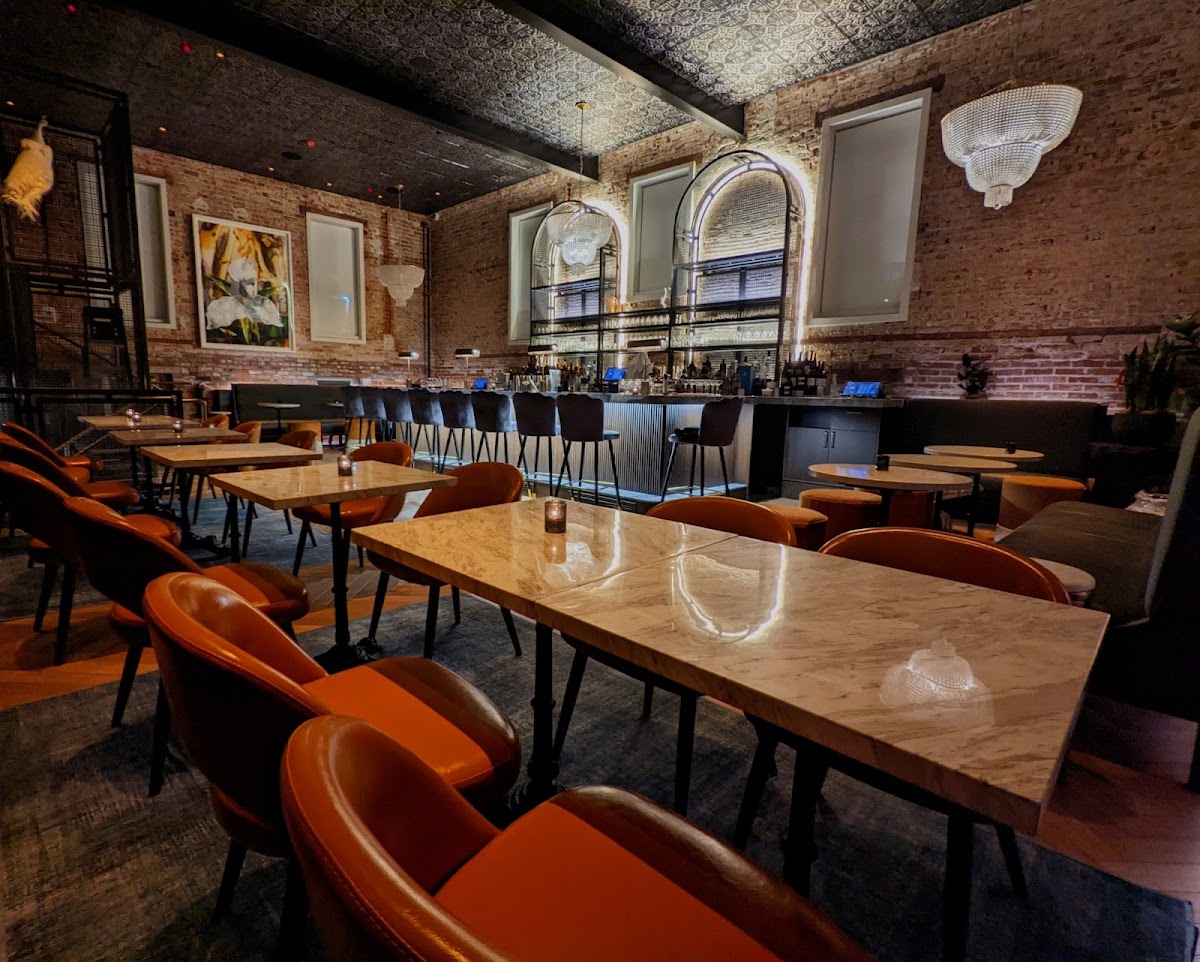 Lady Slipper Interior Photo - Lady Slipper Bars in Bentonville, AR