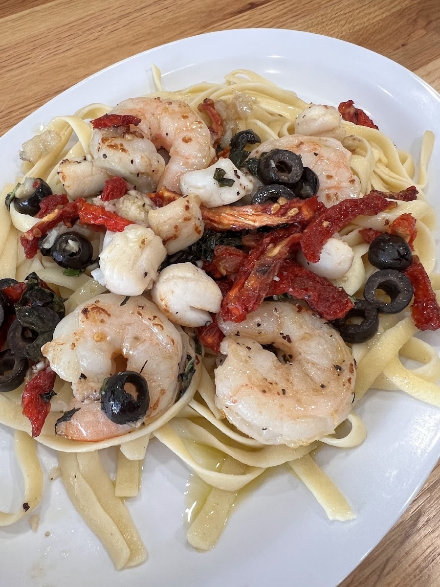 Mermaids Seafood Restaurant & Catering Food Photo - Mermaids Seafood Restaurant & Catering Seafood in Rogers, AR