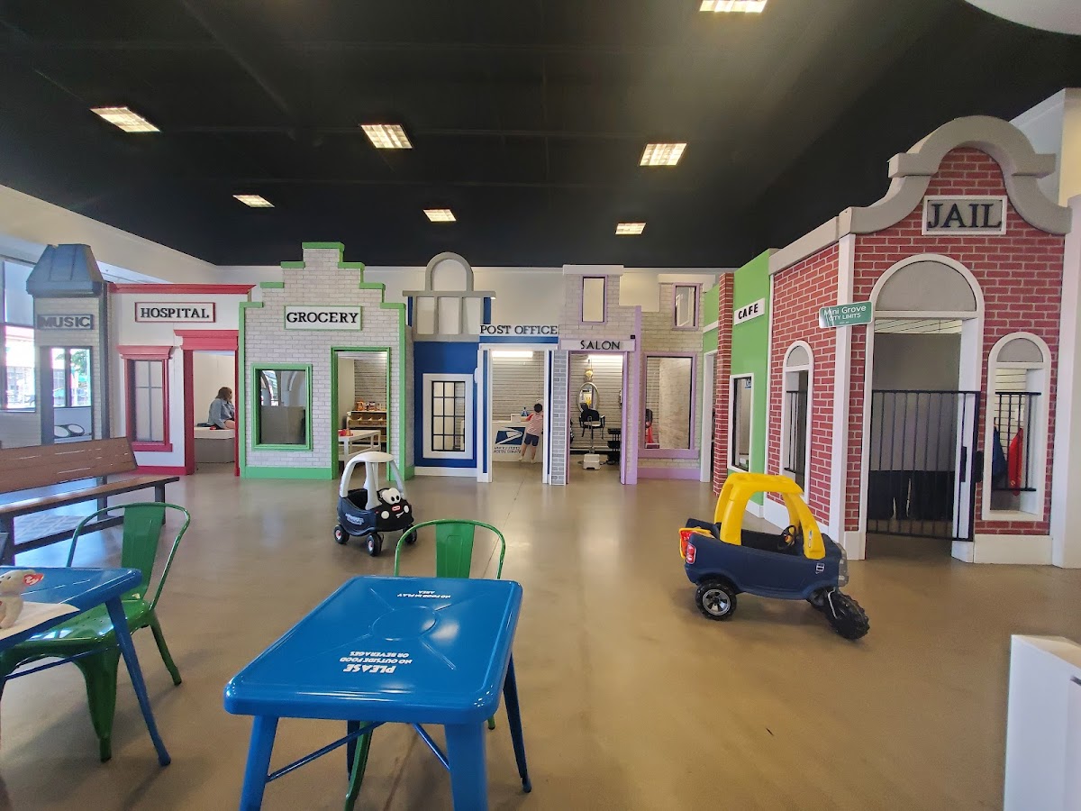 MiniSota Play Cafe Interior Photo - MiniSota Play Cafe Cafe in Maple Grove, MN