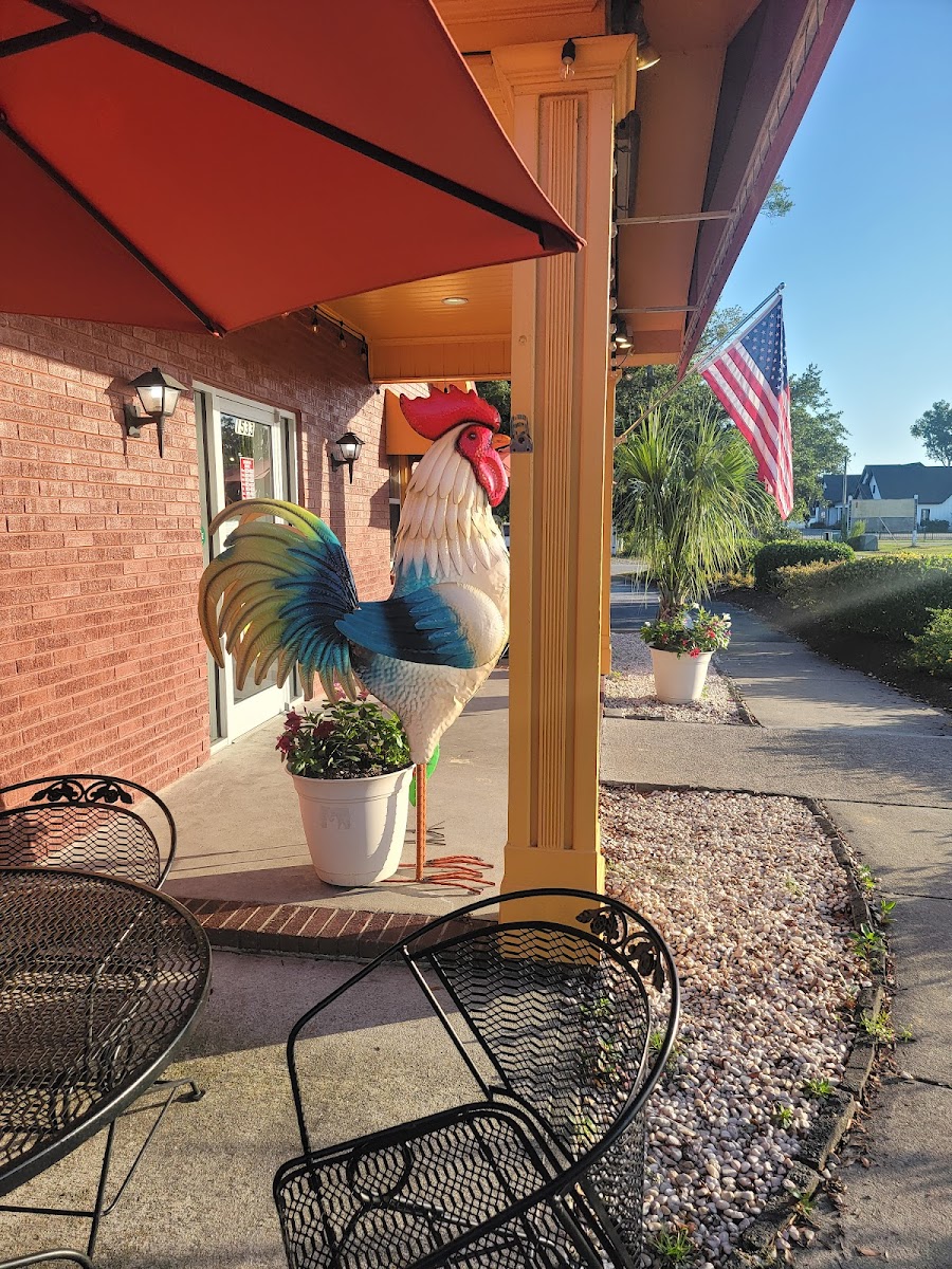 MMM Que Rico Exterior Photo - MMM Que Rico South American in Calabash, NC