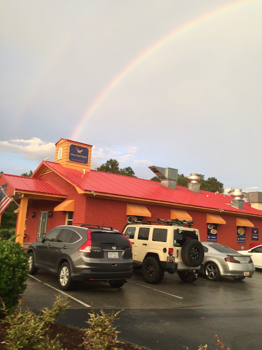 MMM Que Rico Exterior Photo - MMM Que Rico South American in Calabash, NC
