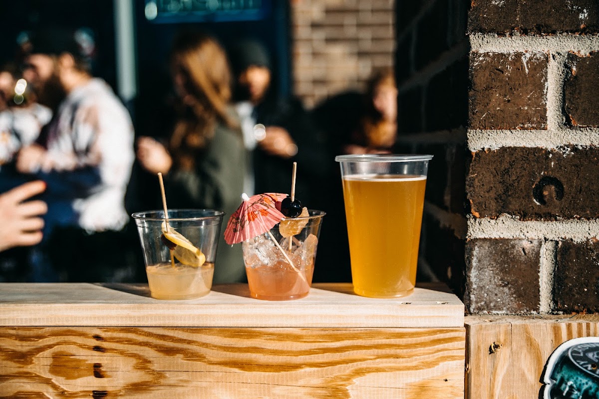 Nomads Trailside Drinks Photo - Nomads Trailside Bars in Fayetteville, AR