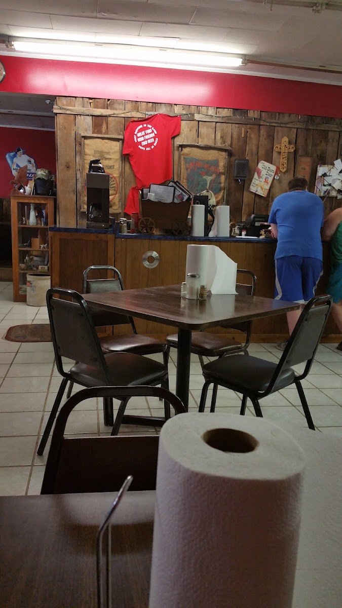 Old Barn Door Restaurant Interior Photo - Old Barn Door Restaurant American in Sturgis, KY