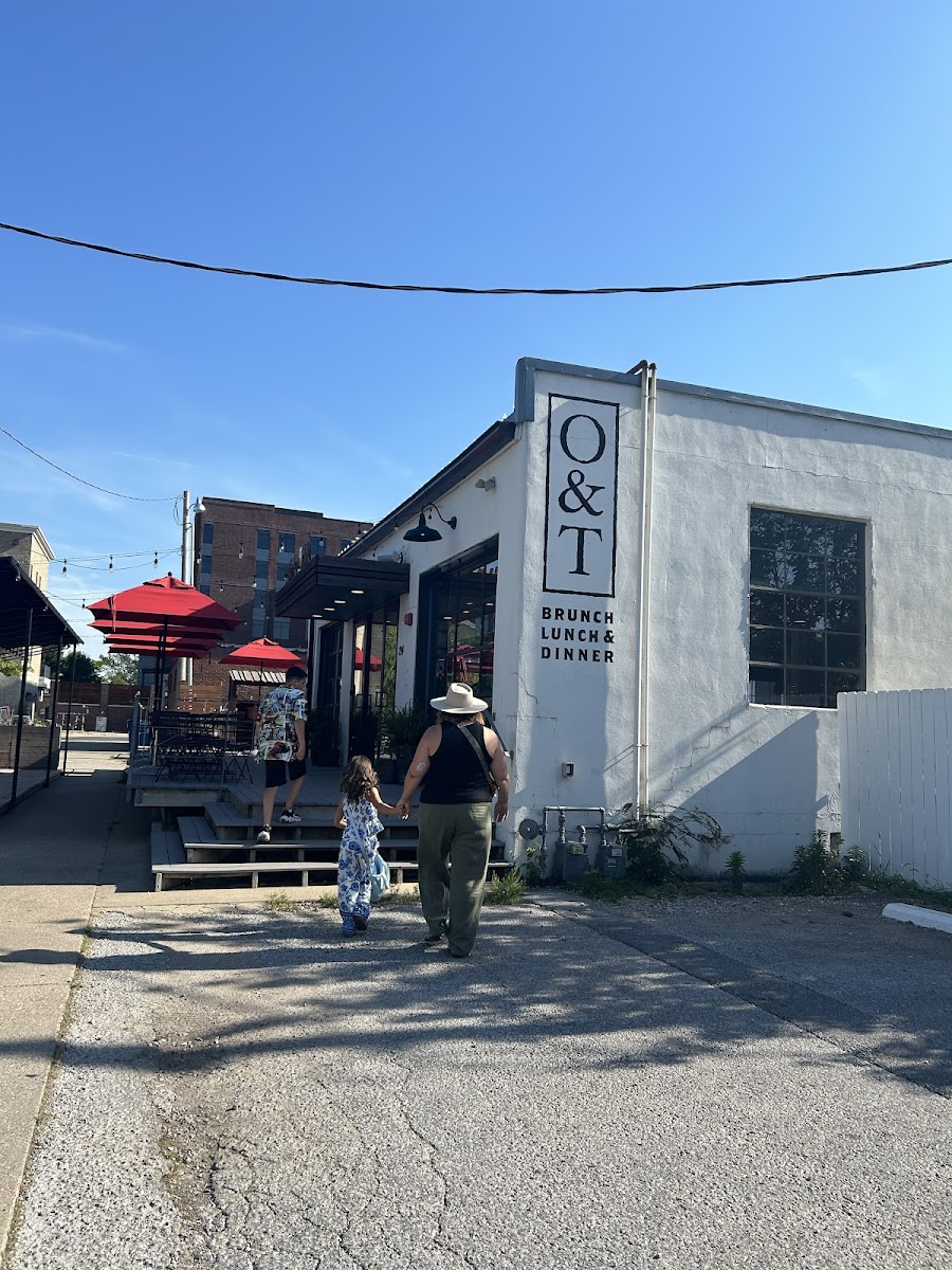 Oven & Tap Exterior Photo - Oven & Tap Restaurant in Bentonville, AR