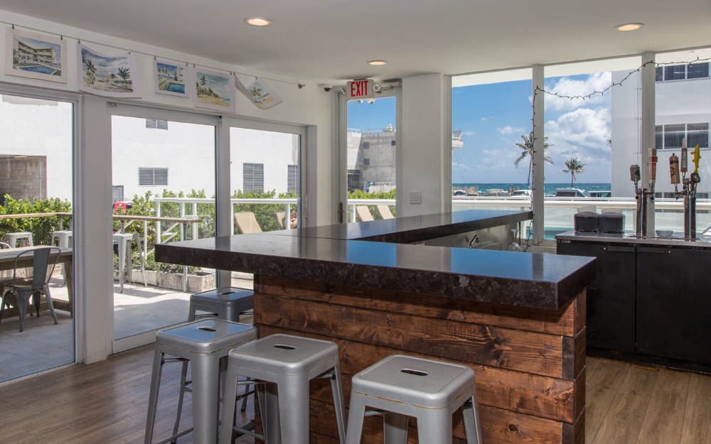 Premiere Bar Interior Photo - Premiere Bar Bars in Fort Lauderdale, FL