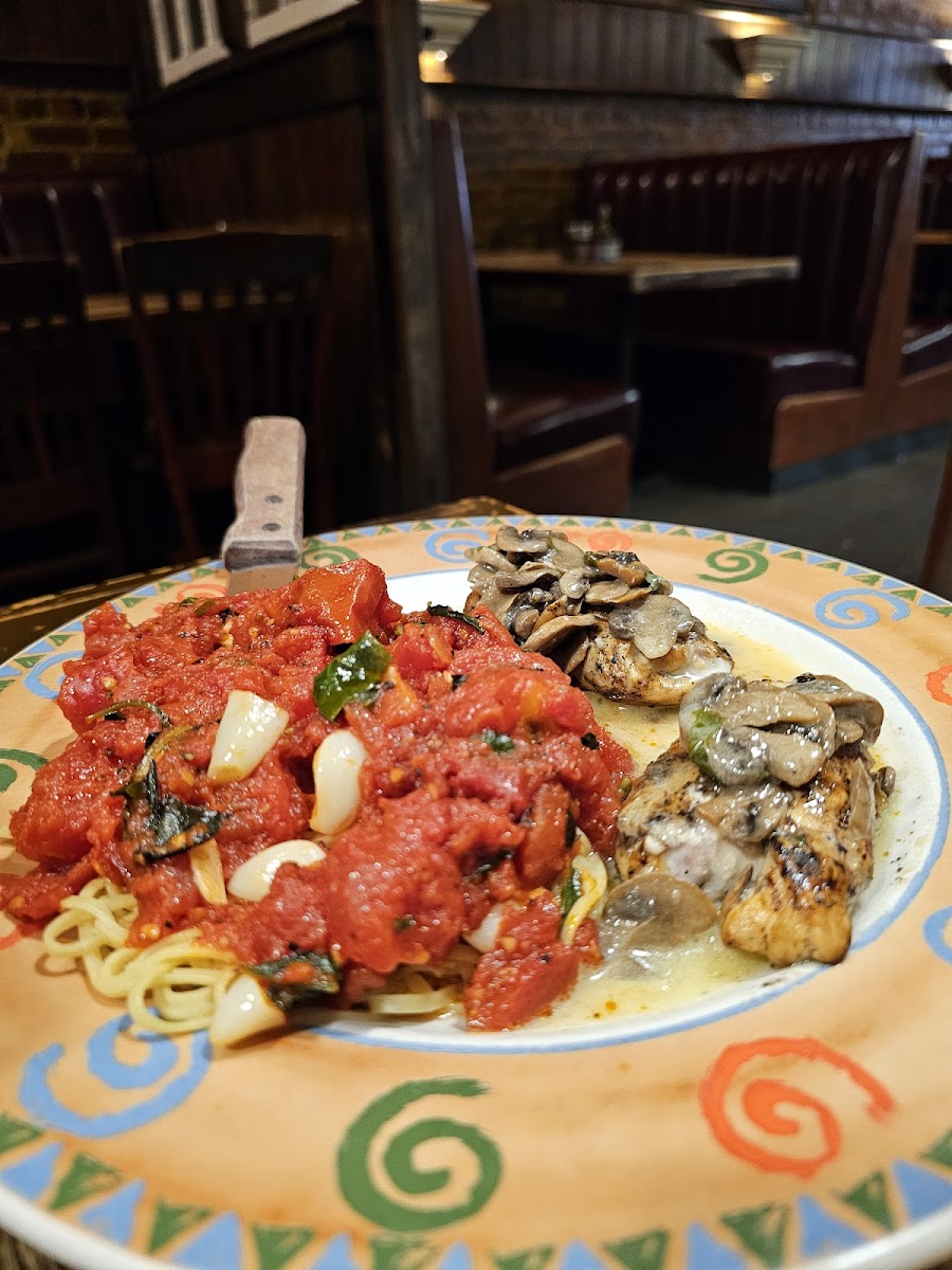 Ricatoni's Italian Grill Food Photo - Ricatoni's Italian Grill Italian in Florence, AL