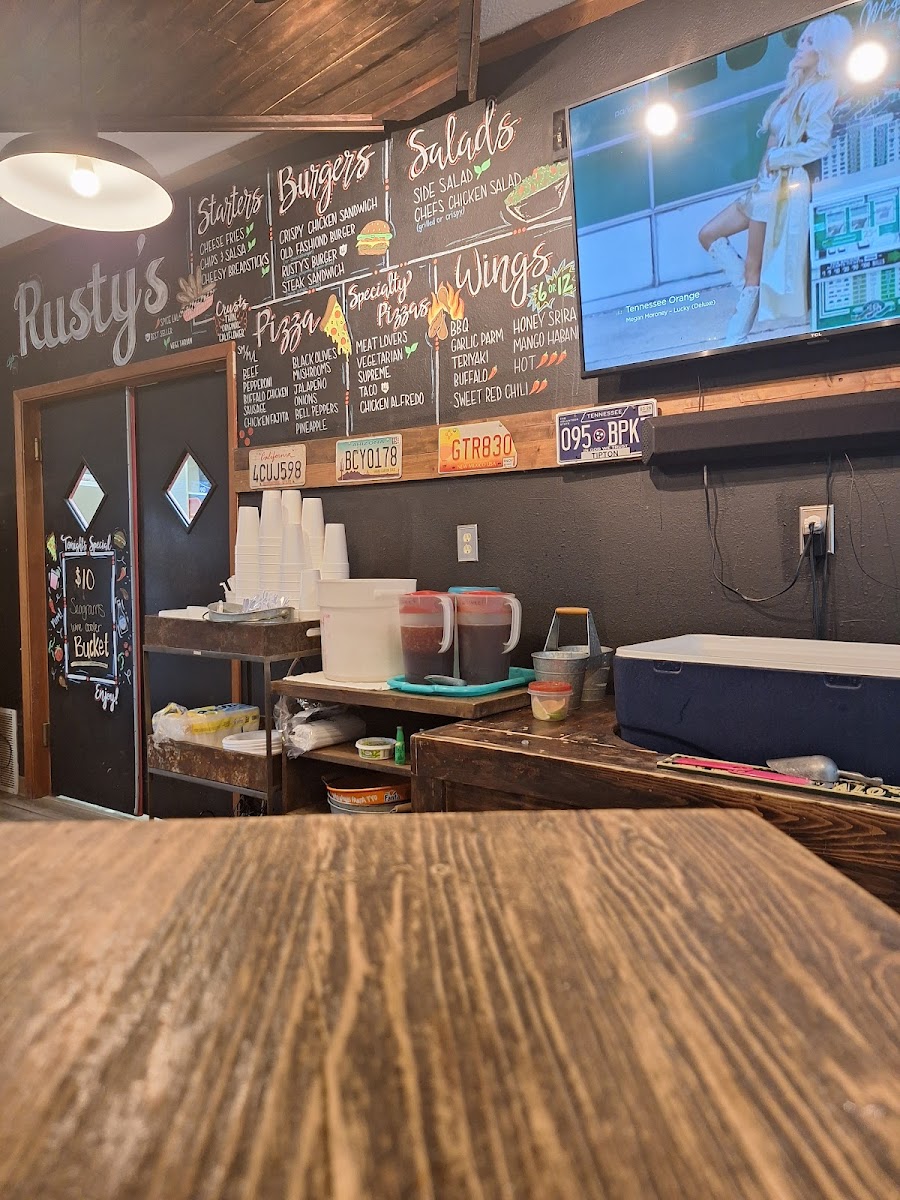 Rusty's On 66 Interior Photo - Rusty's On 66 American in Shamrock, TX