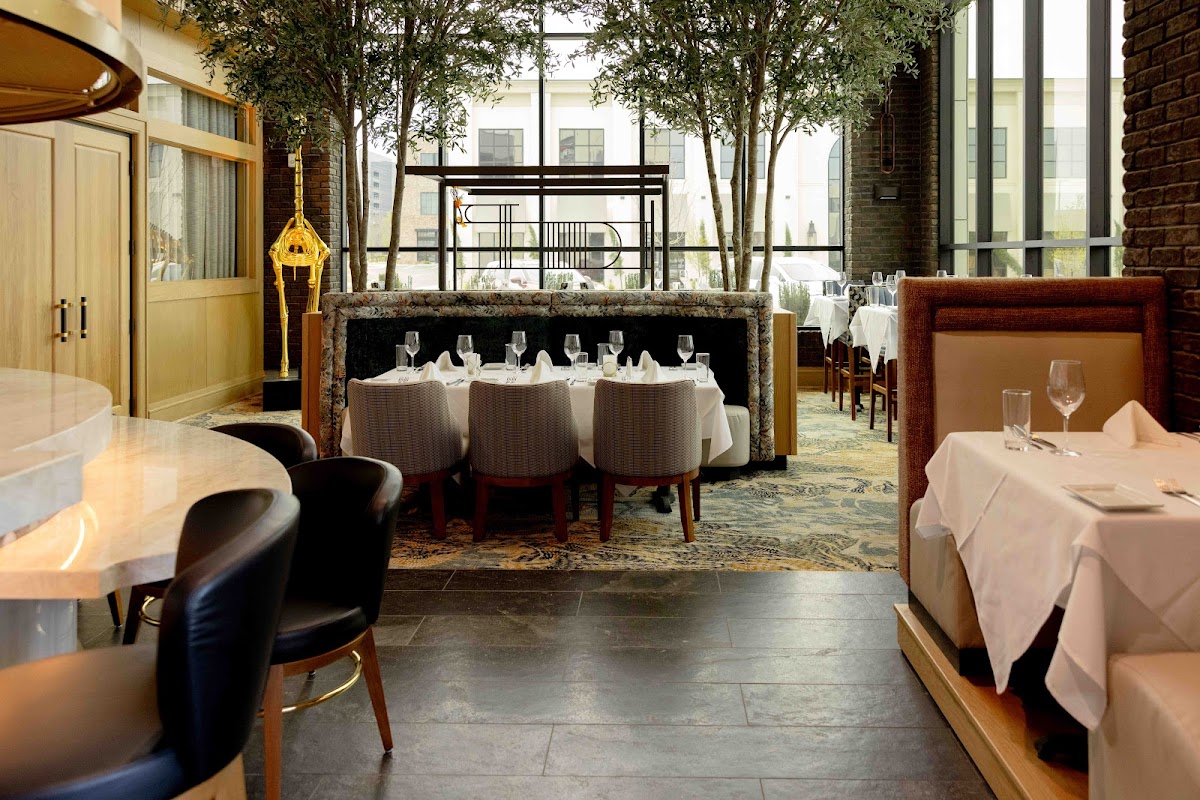 Ruth's Chris Steak House Interior Photo - Ruth's Chris Steak House Steakhouse in Rogers, AR