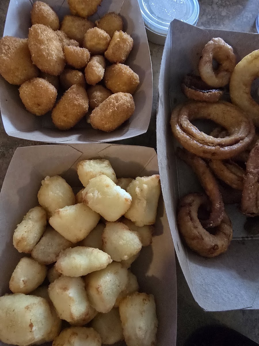 Sand Bar Food Photo - Sand Bar Sports Bar in Wisconsin Dells, WI