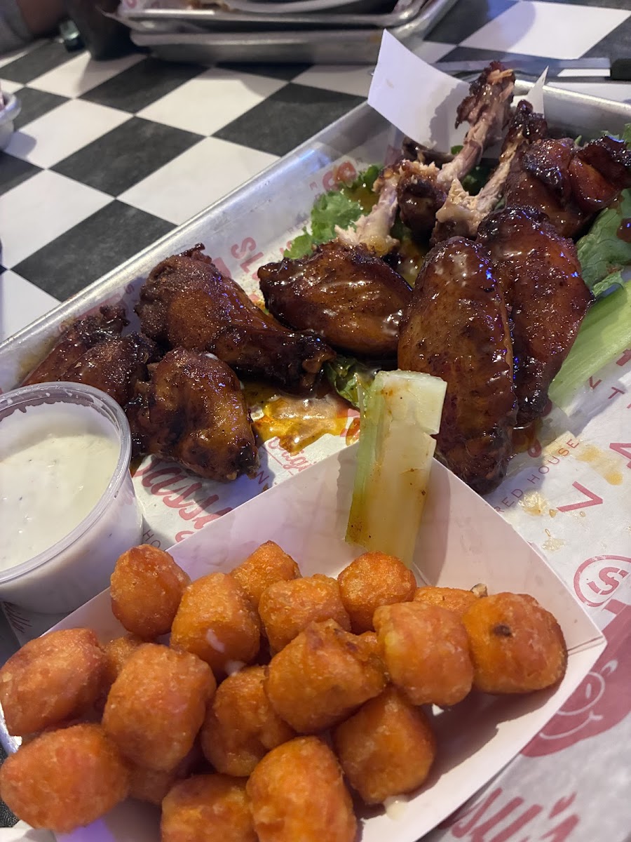 Sassy's Red House Food Photo - Sassy's Red House Bars in Fayetteville, AR