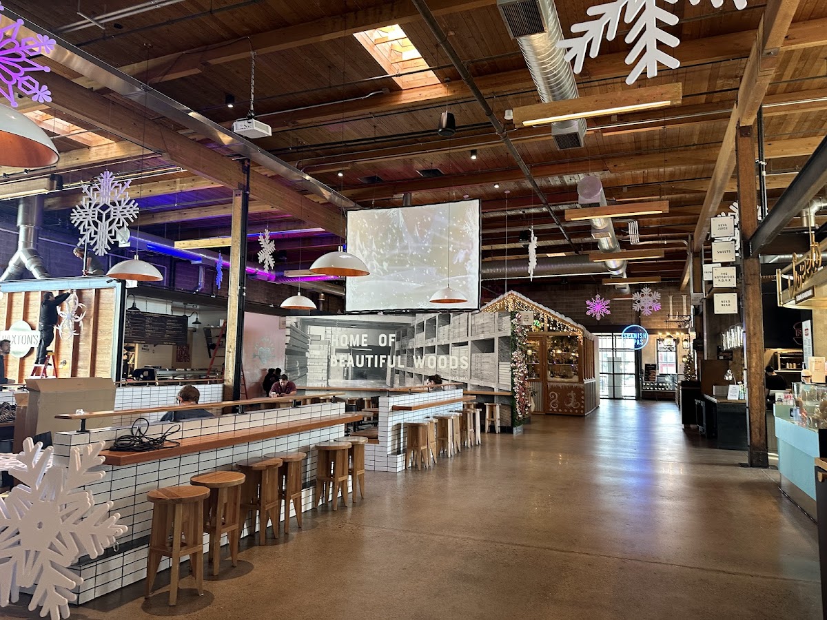 Sawmill Market Interior Photo - Sawmill Market American in Albuquerque , NM