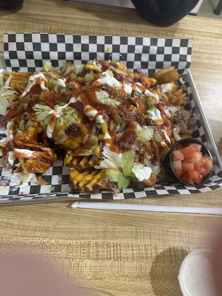 Smith and Betts Barbecue Food Photo - Smith and Betts Barbecue BBQ in Hiwasse, AR