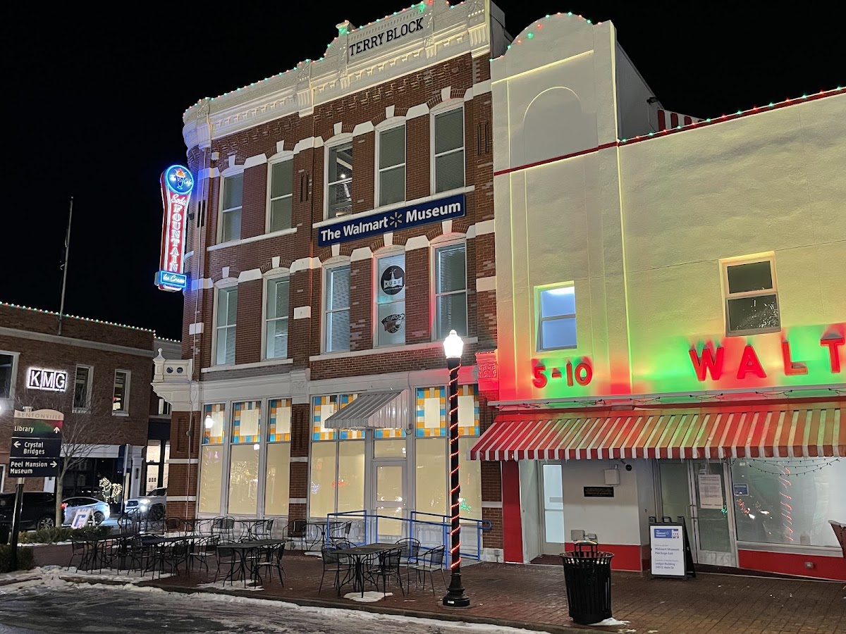 Spark Café Soda Fountain Exterior Photo - Spark Café Soda Fountain Cafe in Bentonville, AR