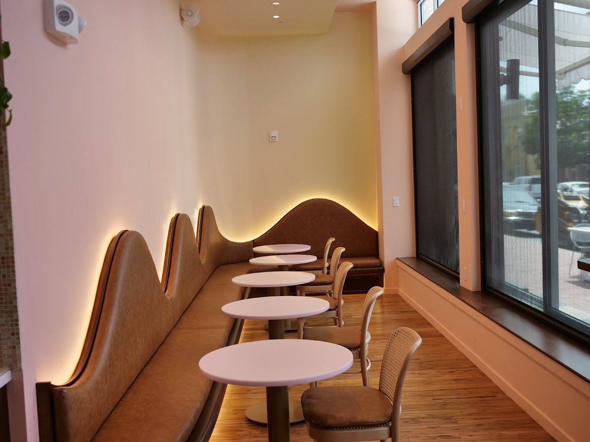 Sunny's Interior Photo - Sunny's Restaurant in Bentonville, AR