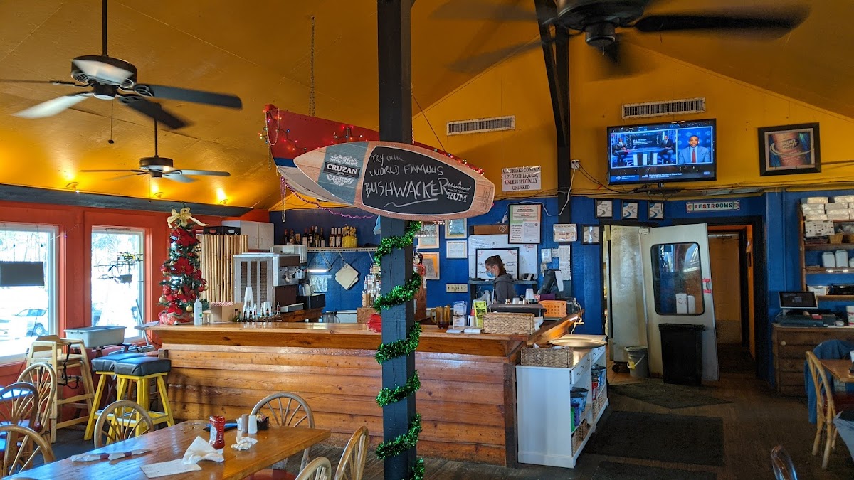 Tacky Jacks Fort Morgan Interior Photo - Tacky Jacks Fort Morgan Seafood in Gulf Shores, AL