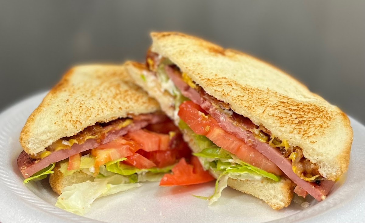 The Gravy Wagon Food Photo - The Gravy Wagon Food Trucks in Springdale, AR