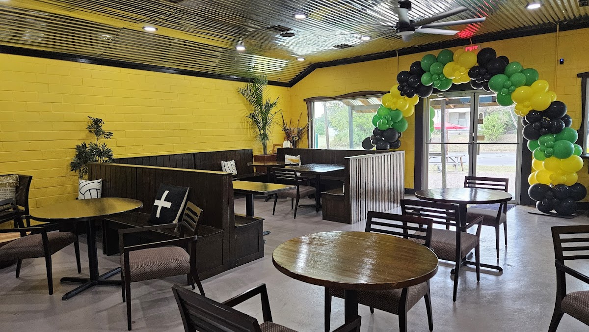 Tru Jamaica Restaurant Interior Photo - Tru Jamaica Restaurant Jerk Joint in Waco, TX